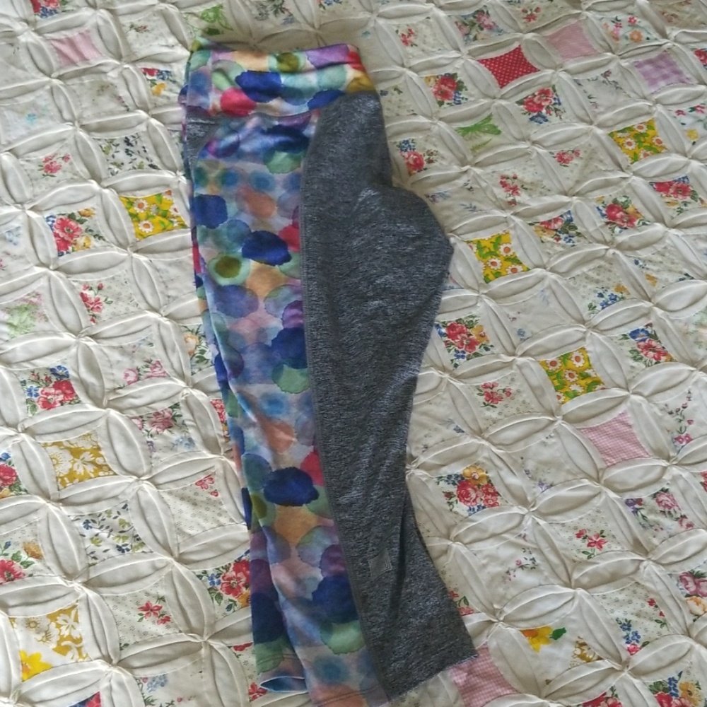 Lularoe workout pants cropped 6